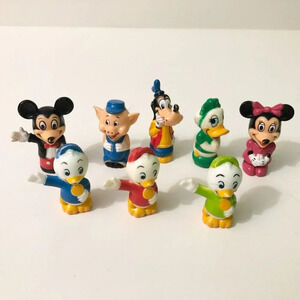 Vintage Disneyland Playmates Train  Play Set Figures Toys Lot Of 8